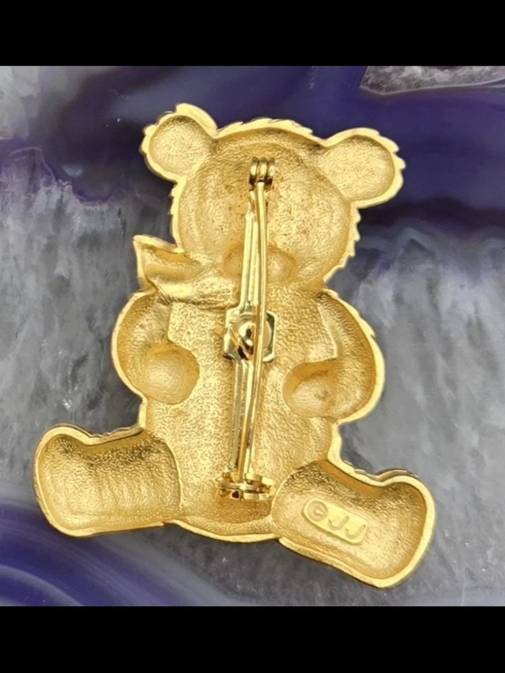 JJ Jonette Teddy Bear Brooch Two-tone Measures 2